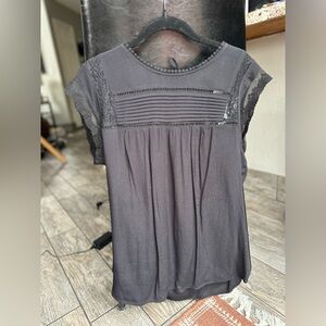 Daniel Rainn Black Sleeveless Pleated Blouse